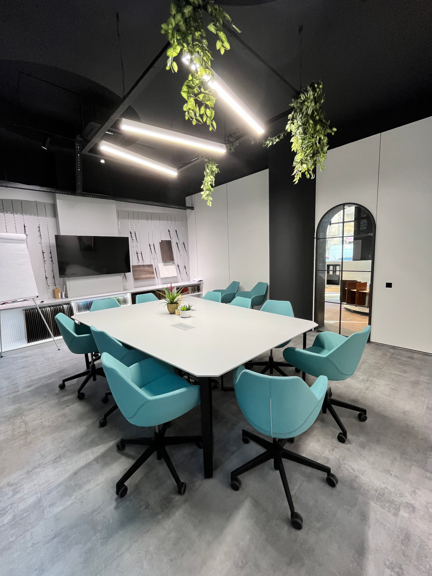 Pe 26 martie, noul showroom Fundermax si-a deschis portile in centrul orasului Bucuresti